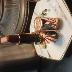 Charlotte Tilbury Hot 🔥 Lips 💋 2 Lipstick in Angel Alessadra